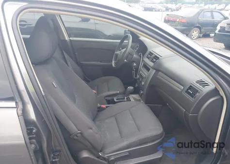 2011 Ford Fusion Se z USA, uszkodzony, nr VIN 3FAHP0HA1BR324112